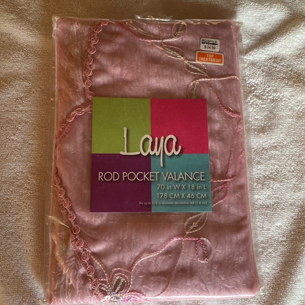 Laya Pink Pocket Valance